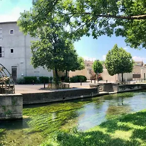 Quai Du Felibre L'Isle-sur-la-Sorgue